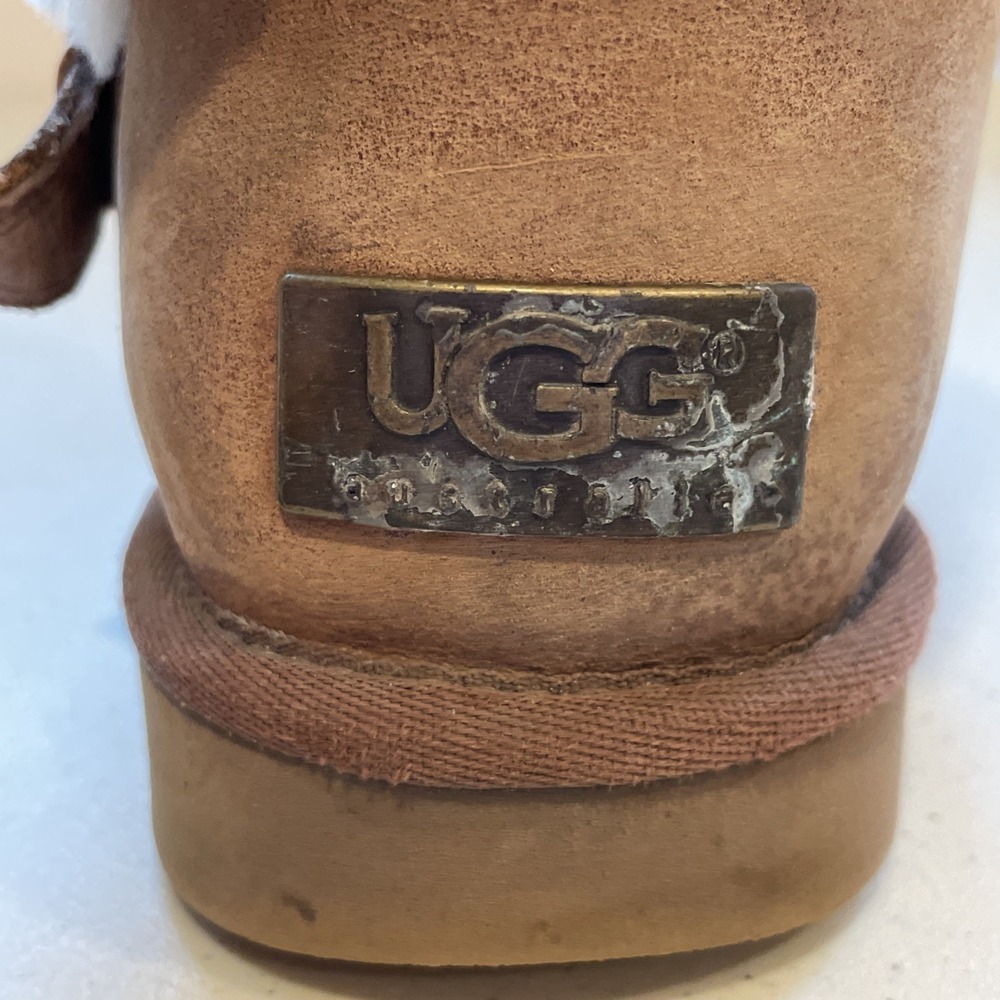 UGG Australia Beckett Boots Womens Size 7 Light Brown Suede Shearling Buckle - Picture 13 of 16
